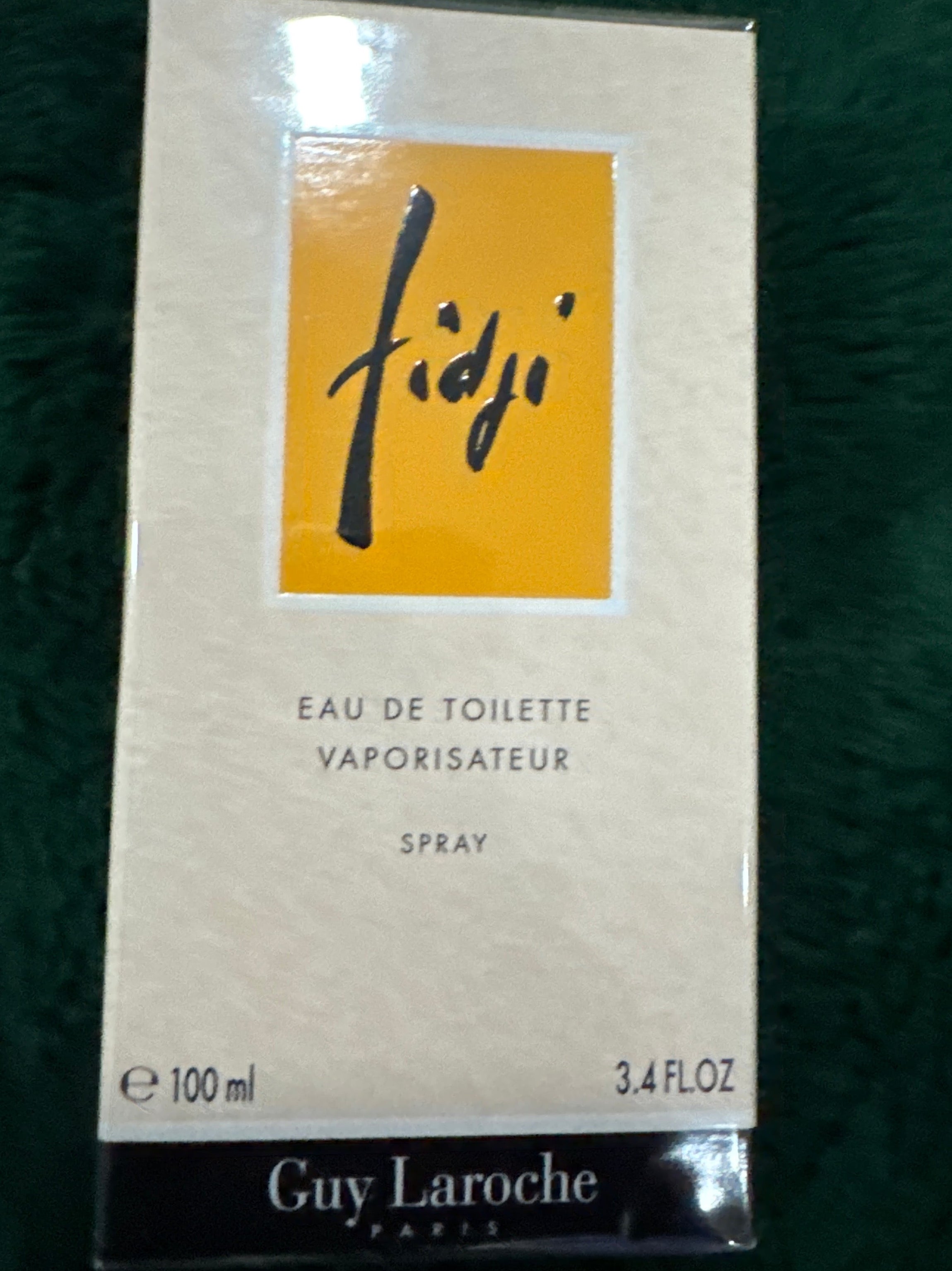 Fidji w 3.4 EDT Spray