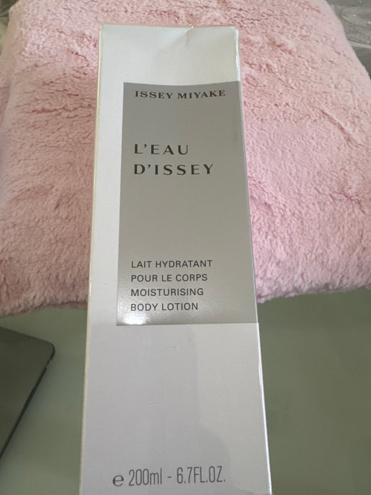 Issey Miyake W Body Lotion 6.7 Oz.